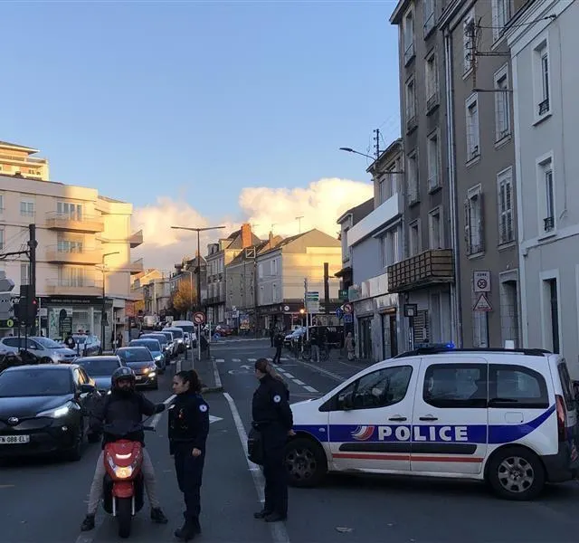 photo la circulation a été bloquée à l’endroit de l’accident.  ©  co – cyprien mercier