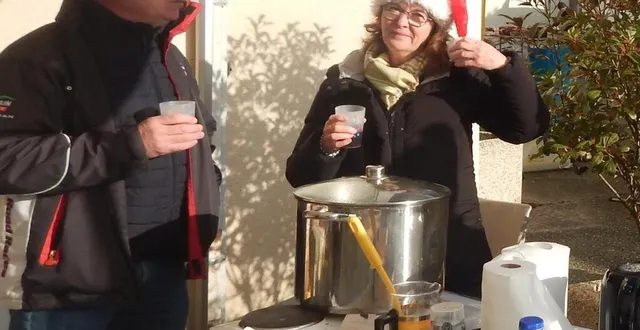 photo  un point buvette permettait de se réchauffer.  &copy;  le maine libre 