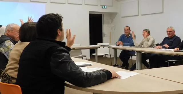 photo  la subvention exceptionnelle de 500 € à l’association sportive du collège a été votée après un débat animé.  &copy;  ouest-france 