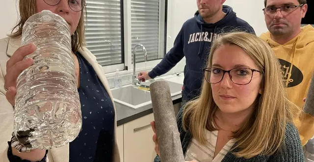 photo  voisins de lotissement à guécélard, ils réclament des aménagements afin de bénéficier d’une eau courante sans dépôt d’impuretés qui empoissonnent leur quotidien.  &copy;  le maine libre 