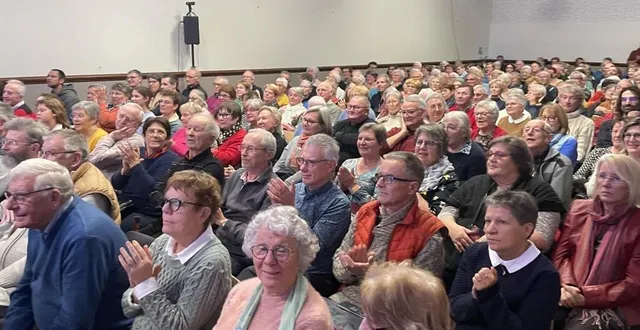 photo  salle comble à huit reprises depuis la mi-novembre, pour les représentations de théâtre à rânes.  &copy;  ouest-france 