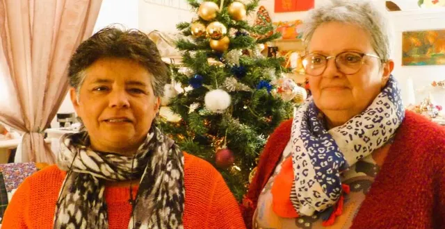 photo  cathy à gauche anime cette galerie de créateurs avec plusieurs bénévoles.  &copy;  ouest-france 