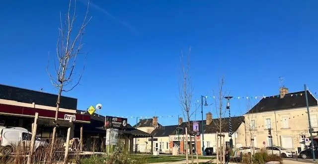 photo  parigné-l’évêque a la particularité d’avoir un bourg haut et un bourg bas.  &copy;  le maine libre 