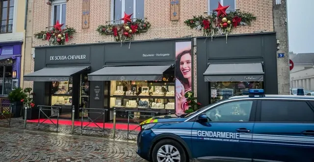 photo  grâce aux patrouilles de gendarmerie organisées chaque soir, les forces de l’ordre sont rapidement intervenues.  &copy;  photo le maine libre - yvon loué 