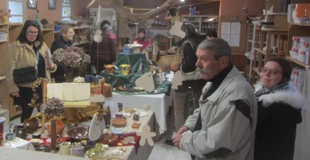 photo  toutes les poteries ont été réalisées sur place par les membres de l’association.  &copy;  ouest-france 