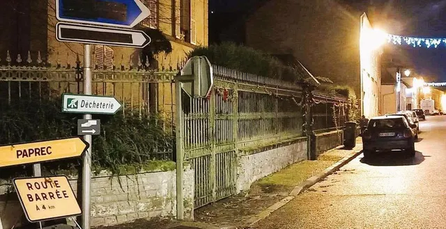 photo  la rue du docteur-castaing devrait retrouver son activité commerciale habituelle dès la fin des travaux du rond-point sur la d1, après le 13 décembre.  &copy;  ouest-france 
