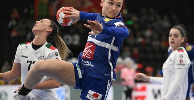 photo léna grandveau a été précieuse lors de la victoire difficile (30-25) contre la roumanie. © photo : fabrice coffrini / afp