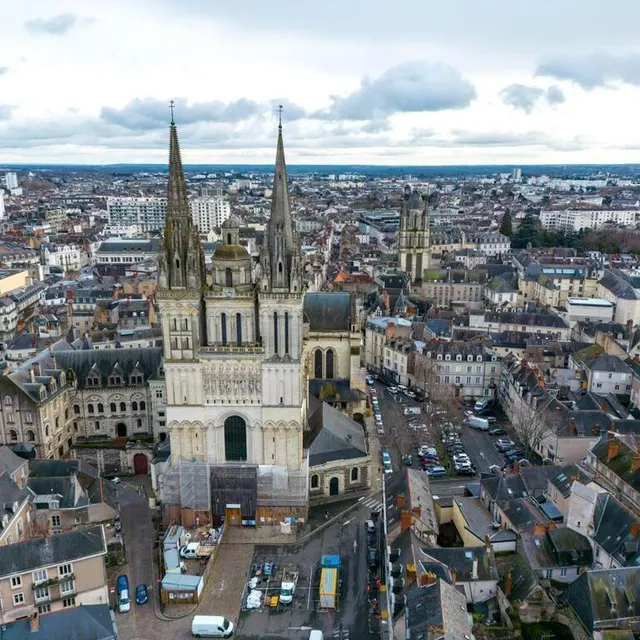 photo vue aérienne en drone de la ville d’angers et de la cathédrale saint-maurice.  ©  franck dubray / ouest france
