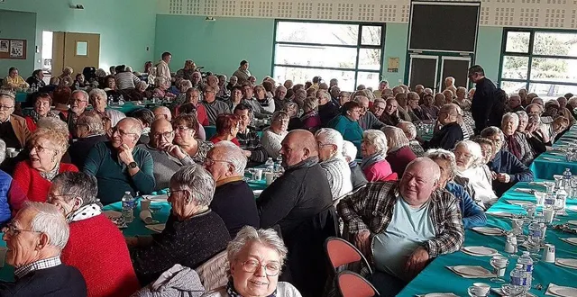 photo  312 convives ont participé au goûter offert par le ccas.  &copy;  ouest-france 
