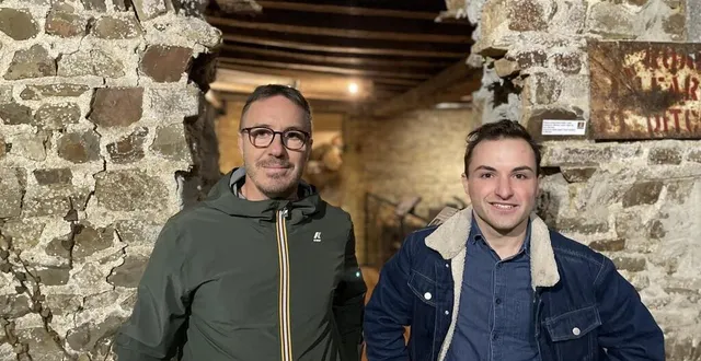 photo  romain et louis bon père et fils sont passionnés par la bataille de berjou, dans l’orne, durant la seconde guerre mondiale et gèrent le blackwater museum.  &copy;  ouest-france 
