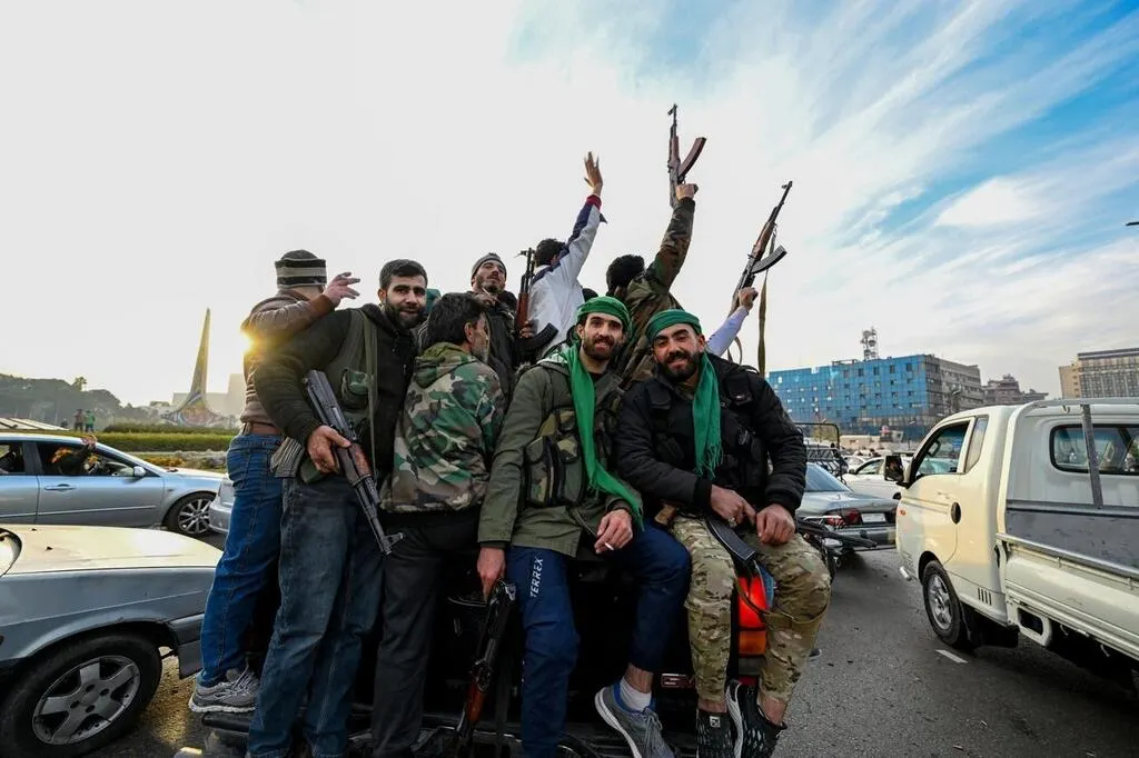 Syrie les rebelles annoncent la chute « du tyran » Bachar alAssad et promettent une nouvelle