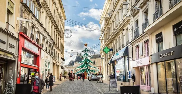 photo  quels commerces seront ouverts le dimanche en décembre 2024 ?  &copy;  photo archives le maine libre - clément szczuczynski 