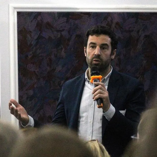 photo antoine pelletier, co-gérant de la biscuiterie maison drans, prendra la présidence du club de développement du pays sabolien en 2025.  ©  ouest-france