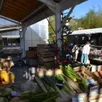 photo solesmes. une tombola proposée sur le marché 