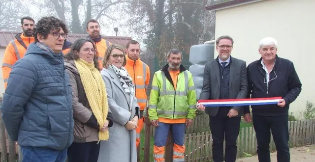 photo  la mairie, l’académie, l’école et les agents savouraient la réussite des travaux.  &copy;  ouest-france 