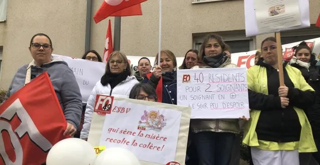 photo  la ménitré, le 10 décembre 2024. une trentaine d’agents de l’établissement de santé baugeois-vallée ont débrayé une heure pour alerter sur le manque de personnel.  &copy;  co – christophe ricci 