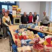 photo  la collecte pour la banque alimentaire a mobilisé 22 bénévoles durant deux jours. 