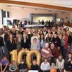 photo  bien qu’esther ait subi une petite intervention au visage, elle a tenu à fêter ses 100 ans avec sa famille  