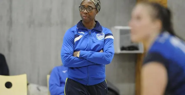 photo  rose beleng est à la tête de l’équipe féminine du vbp niort depuis 2008.  &copy;  co - christophe bernard 