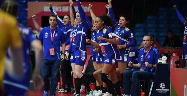 photo l’équipe de france dispute le tour principal de l’euro féminin de handball 2024. découvrez le calendrier et les résultats. © photo : ferenc isza / afp