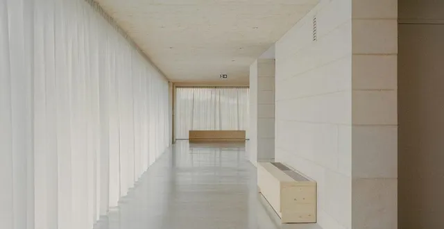 photo  le projet de maison de santé à bellevigne-les-châteaux, lauréate du prix départemental aperçus 2024, défend « une architecture sobre et évolutive, économe énergétiquement et financièrement ».  &copy;  charles bouchaieb 