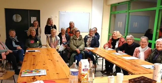 photo  ambiance conviviale lors de l’assemblée générale de la gymnastique volontaire de bonnétable.  &copy;  le maine libre 