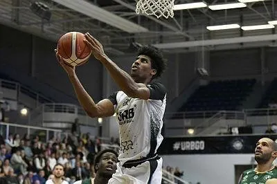 photo  ismaël cadiau  &copy;  jocelyne régent 