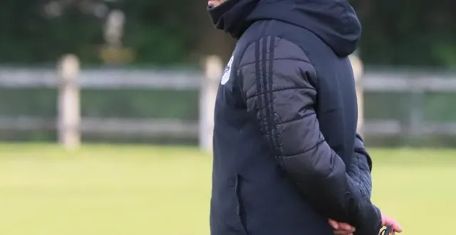 photo  stéphane périnet, l’entraîneur de la ferté/bagnoles, regrette la décision unilatérale prise par la ligue de normandie.  &copy;  photo : serge ruer 