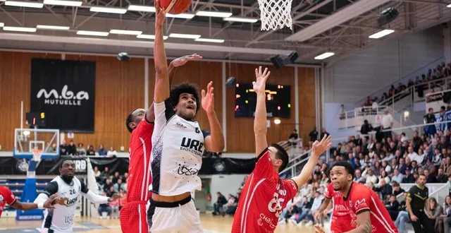 photo  julian ngufor et les rennais ont craqué en fin de rencontre.  &copy;  clotilde briand 
