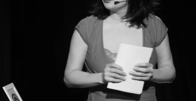 photo  la comédienne annadré donnera une représentation de son spectacle la discothérapeute le 20 décembre à atlantis.  &copy;  davis twist 