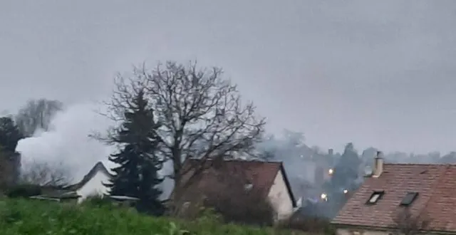 photo  un feu a pris dans une maison du grand-lucé ce samedi 14 décembre.  &copy;  le maine libre 