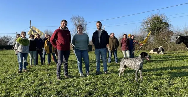 photo  tiphaine joly (au centre) prend la tête de liste. à ses côtés, fabien onillon, second sur la liste, et anthony robin, quatrième sur la liste et premier candidat pour la chambre régionale.  &copy;  ouest-france 
