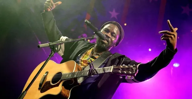 photo  le chanteur féfé sera au festival des bichoiseries à cerisy-belle-étoile, dans l’orne, en 2025.  &copy;  archives marc ollivier 