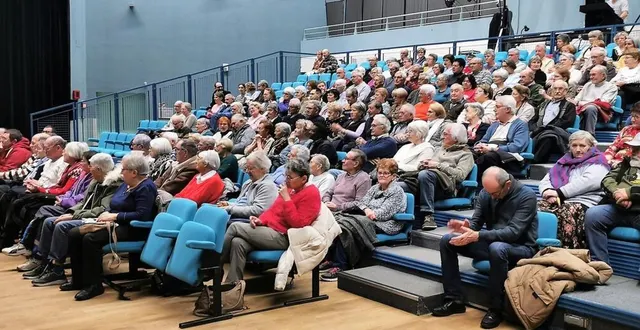 photo  environ 150 administrés de 70 ans et plus ont répondu à l’invitation du centre communal d’action sociale.  &copy;  le maine libre 