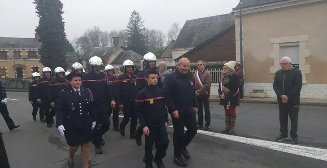 photo  les sapeurs-pompiers volontaires du centre de secours de flée – thoiré-sur-dinan ont célébré la sainte-barbe le samedi 14 décembre 2024.  &copy;  le maine libre 