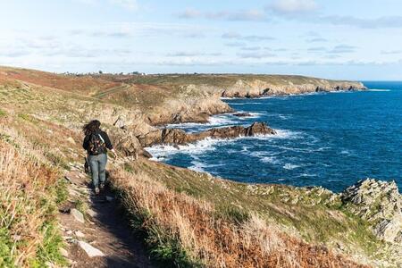 photo La pointe du Raz, dans le sud du Finistère est l’un des lieux à redécouvrir dans ce numéro hivernal. Kévin Guyot / Ouest-France 