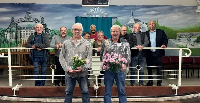 photo  samedi 7 décembre, la société du milieu à mazé a organisé la finale de son challenge un contre un. vingt personnes y ont participé. andré dalibon l’a emporté face au président thierry métivier, sur le score de 12 à 9. michel gaudin complète le podium.  &copy;  co 