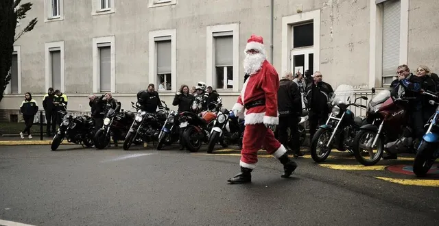 photo  le groupe est arrivé vers 15 h 20 devant le service pédiatrie du chicam.  &copy;  ouest-france 