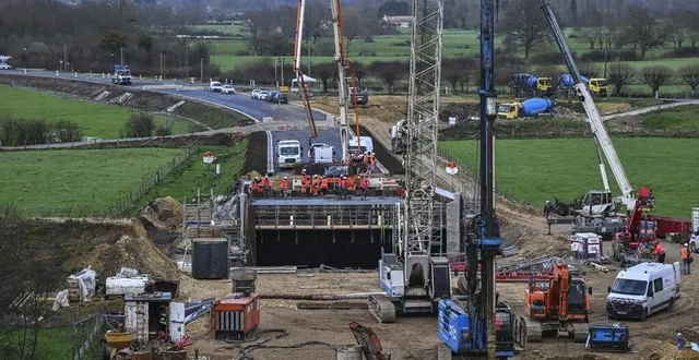 photo  le chantier de construction du futur viaduc de connerré est en cours, en cette fin d’année 2024.  &copy;  le maine libre – denis lambert 