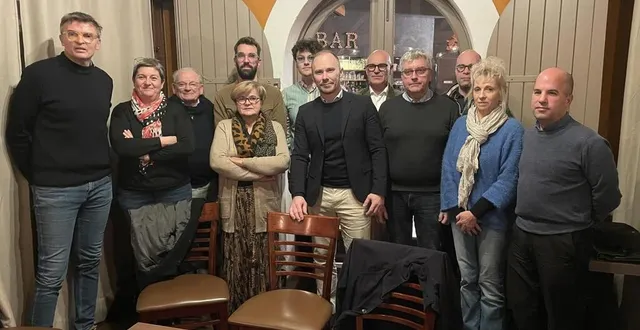 photo  les opposants au projet de passerelle porté par le maire de sablé-sur-sarthe, nicolas leudière (horizons) se sont retrouvés ce mercredi 18 décembre 2024, au restaurant l’entr’potes  &copy;  le maine libre 