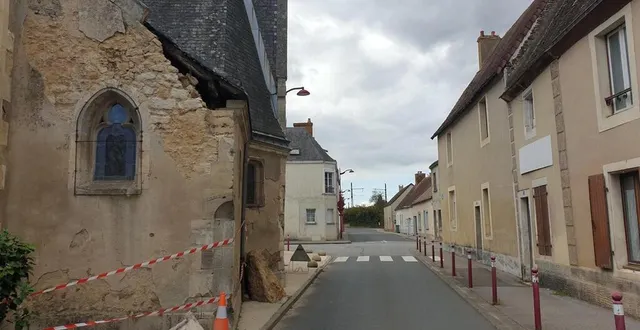 photo  l’église historique de beillé (sarthe), mise à mal par le temps et par le passage des poids lourds, va pouvoir être rénovée grâce à une belle enveloppe du loto du patrimoine.  &copy;  archives ouest-france 