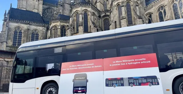 photo  le futur bus articulé roulant à l’hydrogène a été présenté, ce jeudi 19 décembre 2024. quatre véhicules seront livrés à l’automne 2025, ils circuleront au mans, sur les chronolignes.  &copy;  ouest-france 