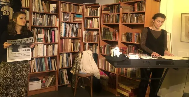 photo  olivia lauret et valentine tessier lors de leur spectacle.  &copy;  le maine libre 