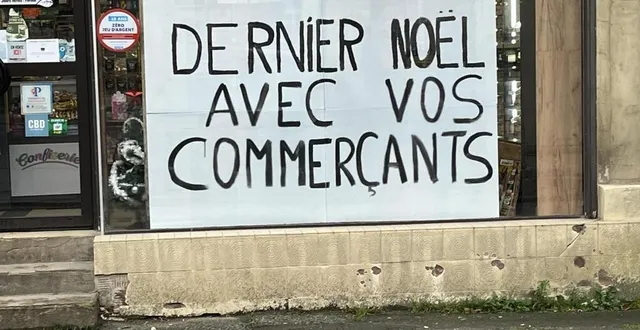 photo  l’inquiétude des commerçants de mortrée s’écrit sur les vitrines.  &copy;  archives ouest-france 