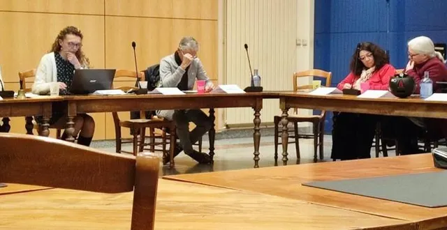 photo  une partie des membres du conseil. à gauche, la maire, damienne fleury.  &copy;  ouest-france 