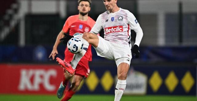 photo  le lille osc de thomas meunier s’est défait du piège tendu par le fc rouen (n) pour se qualifier pour les 16es de finale.  ©  photo : lou benoist / afp 