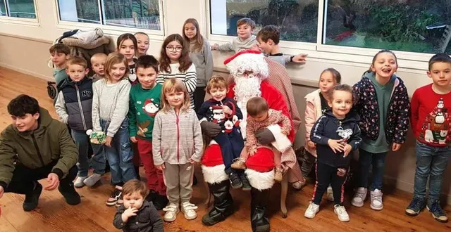 photo  des sourires espiègles et des yeux pétillants pour les enfants derouperroux-le-coquet.  &copy;  le maine libre 