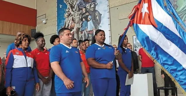 photo  idalys ortiz, la star de judo porte-drapeau de cuba, a été accueillie à allonnes avant les jeux de paris.  &copy;  ouest-france 