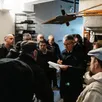 photo maître frédéric nowakowski officiait la vente aux enchères dans l’ancienne boulangerie à ciral (orne), le 16 décembre 2024.