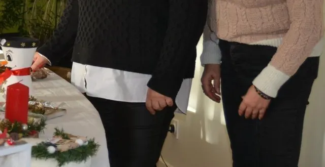 photo  deux des bénévoles mobilisés pour le téléthon.  &copy;  le maine libre 